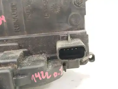 Second-hand car spare part left front door lock for renault clio iii pack authentique oem iam references 8200300123  