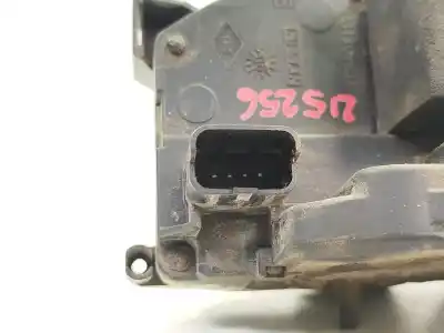 Second-hand car spare part REAR RIGHT DOOR LOCK for RENAULT CLIO III  OEM IAM references 8200300129  