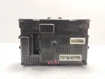 Автозапчасти б/у комфортный модуль за renault clio iii pack authentique ссылки oem iam 8200652285  