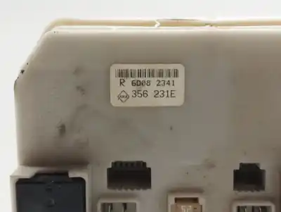 Pièce détachée automobile d'occasion BOÎTES À FUSIBLES pour RENAULT CLIO III  Références OEM IAM 8200356231  