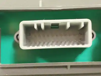 Автозапчасти б/у приборная доска за renault clio iii pack authentique ссылки oem iam 8201060289  