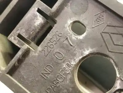 Автозапчасти б/у наружная рукоятка передняя справа за renault clio iii pack authentique ссылки oem iam 8200226526  