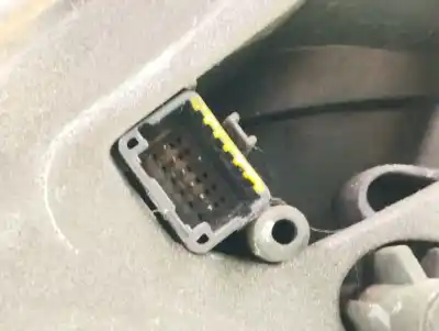 Автозапчасти б/у задний вид справа за renault clio iii pack authentique ссылки oem iam 7701061193  