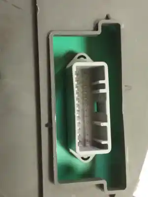 Автозапчасти б/у приборная доска за renault clio iii pack authentique ссылки oem iam 8201060289  