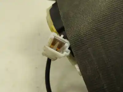 Second-hand car spare part front left seat belt for renault clio iii pack authentique oem iam references 8200683928  