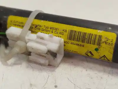 Автозапчастина б/у піднатяжач подушки безпеки лівий для renault clio iii pack authentique посилання на oem iam 8200454686  