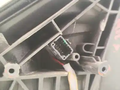 Автозапчасти б/у задний вид справа за renault clio iii pack authentique ссылки oem iam 7701061193