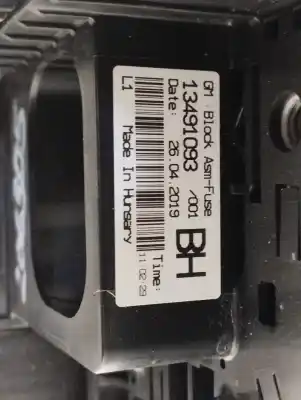 Second-hand car spare part fuse box unit for opel corsa e selective oem iam references 13491093  