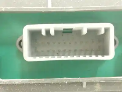 Автозапчасти б/у приборная доска за renault clio iii pack authentique ссылки oem iam 8200582709g