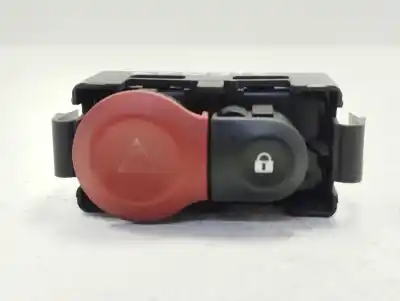 Second-hand car spare part hazard warning lights for renault clio iii pack authentique oem iam references 820021486a  