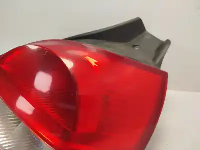 Автозапчастина б/у правий ліхтар для renault clio iii pack authentique посилання на oem iam 8200459960  