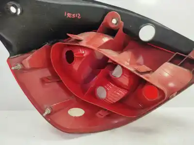 Автозапчастина б/у правий ліхтар для renault clio iii pack authentique посилання на oem iam 8200459960  