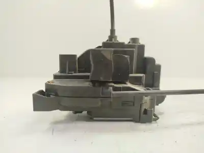 Second-hand car spare part rear left door lock for renault clio iii dynamique oem iam references 8200525235  