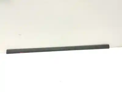 Pezzo di ricambio per auto di seconda mano Modanatura Anteriore per SEAT TOLEDO II (1M2) 1.9 TDI Riferimenti OEM IAM 1M0853516C  