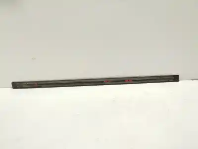Pezzo di ricambio per auto di seconda mano modanatura anteriore per seat toledo ii (1m2) 1.9 tdi riferimenti oem iam 1m0853516c  