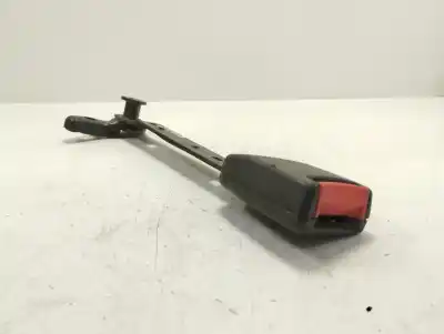 Pezzo di ricambio per auto di seconda mano gancio cintura anteriore sinistro per volkswagen passat b5 (3b2) 1.9 tdi riferimenti oem iam 3b0858471