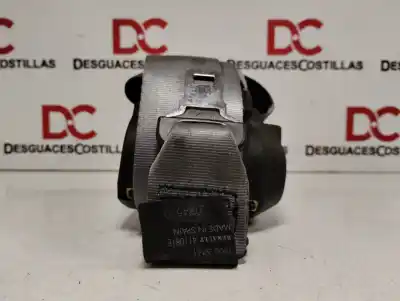 Автозапчасти б/у центральный задний ремень безопасности за renault clio ii fase i (b/cbo) 1.4 alize 75 cv / 55 kw ссылки oem iam 8200068575  