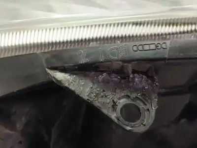Pezzo di ricambio per auto di seconda mano faro anteriore destro per renault clio ii fase ii (b/cb0) authentique 58 cv / 43 kw riferimenti oem iam 7701054063  