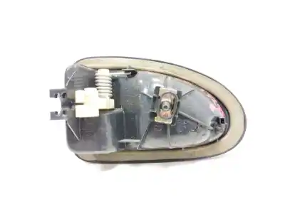 Автозапчасти б/у внутри передней правой ручки за renault clio ii fase ii (b/cb0) authentique 58 cv / 43 kw ссылки oem iam 96012101