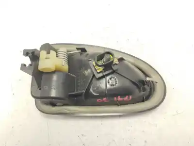 Second-hand car spare part INTERIOR RIGHT FRONT HANDLE for RENAULT MEGANE I BERLINA HATCHBACK (BA0)  OEM IAM references 8200028995  