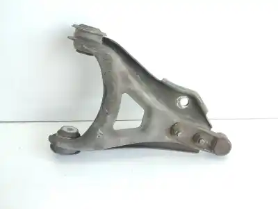 Pezzo di ricambio per auto di seconda mano braccio sospensione inferiore anteriore destro per renault clio ii fase i (b/cbo) 1.4 alize 75 cv / 55 kw riferimenti oem iam 8200942408  