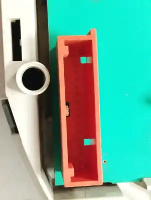 Second-hand car spare part dashboard for renault kangoo (f/kc0) authentique oem iam references 09043150022  