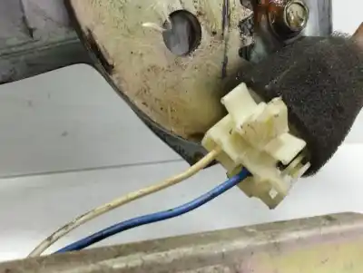 Автозапчастина б/у регулятор переднього правого скла для kia carnival i (up) 2.9 tdi посилання на oem iam 0k55258560a  