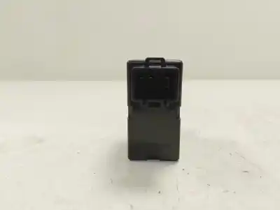 Peça sobressalente para automóvel em segunda mão botão / interruptor elevador vidro traseiro direito por ssangyong rexton rx 270 full referências oem iam 96190777  