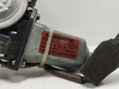 Pezzo di ricambio per auto di seconda mano ALZACRISTALLI ANTERIORE DESTRO per SSANGYONG REXTON  Riferimenti OEM IAM 8810008011  