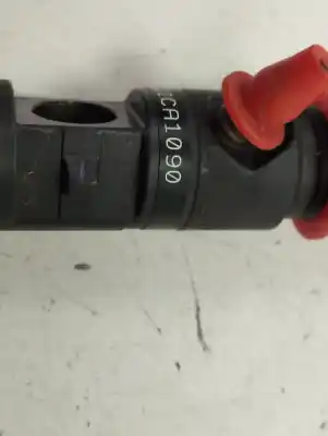 Автозапчастина б/у инжектор для renault clio iii pack authentique посилання на oem iam 8200676774  