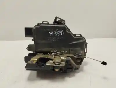 Pezzo di ricambio per auto di seconda mano SERRATURA PORTA ANTERIORE SINISTRA per SEAT TOLEDO II (1M2) 2.3 V5 20V Riferimenti OEM IAM 3B1837015A  