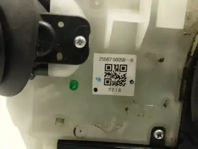 Pezzo di ricambio per auto di seconda mano comando multifunzione per renault laguna iii expression riferimenti oem iam 255670005r  