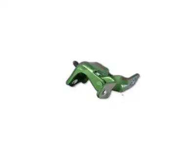 Second-hand car spare part hinge for mazda 2 (de_, dh_) 1.3 (de3fs) oem iam references d46172210b  