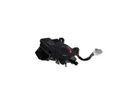 Second-hand car spare part trunk lock for toyota corolla (_e12_) 1.4 d (nde120_) oem iam references 6935013300  