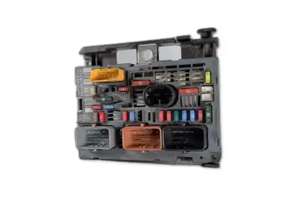 Pezzo di ricambio per auto di seconda mano scatola relè/fusibili per peugeot 308 confort riferimenti oem iam 9666700480