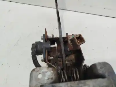 Peça sobressalente para automóvel em segunda mão pedal da embreagem por renault maxity fg 150.35/45 150 cv / 110 kw referências oem iam 5001871439