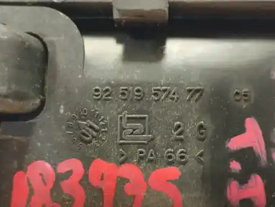 Peça sobressalente para automóvel em segunda mão puxador interior traseiro esquerdo por peugeot 106 (s2) max d referências oem iam 9251957477