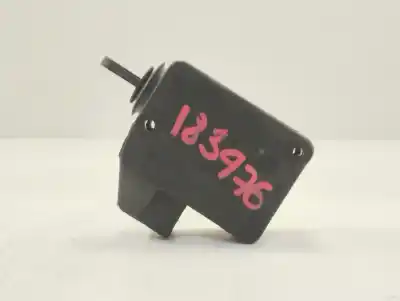 Second-hand car spare part tailgate central locking system  for peugeot 106 (s2) max d oem iam references 661502  