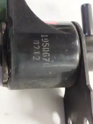 Peça sobressalente para automóvel em segunda mão bomba de ar secundária por peugeot 106 (s2) max d referências oem iam 1950670