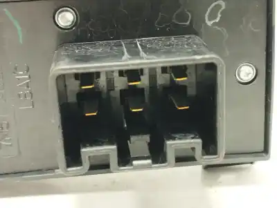 Peça sobressalente para automóvel em segunda mão botão / interruptor elevador vidro dianteiro esquerdo por ford focus lim. (cb4) trend referências oem iam 7m5t14529ba  