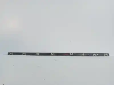 Pièce détachée automobile d'occasion enjoliveur pour bmw serie 3 berlina (e46) 316i références oem iam 8208449