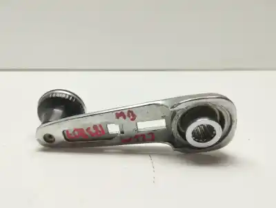 Pezzo di ricambio per auto di seconda mano MANIGLIA ALZACRISTALLI POSTERIORE DESTRO per MERCEDES-BENZ CLASE E (W123) BERLINA+COUPE E 280 185 CV / 136 KW Riferimenti OEM IAM A2017600202  