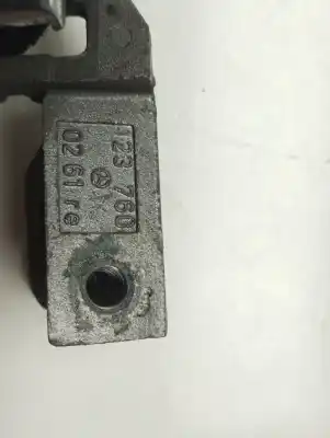 Pezzo di ricambio per auto di seconda mano MANIGLIA INTERNA POSTERIORE DESTRA per MERCEDES-BENZ CLASE E (W123) BERLINA+COUPE E 280 185 CV / 136 KW Riferimenti OEM IAM A1237600261  
