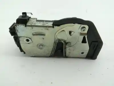 Peça sobressalente para automóvel em segunda mão Fechadura Da Porta Dianteira Esquerda por BMW 1 (E81) 118 d Referências OEM IAM   