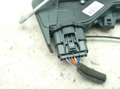 Автозапчастина б/у замок передніх дверей лівий для kia stonic (yb) 1.0 t-gdi eco-dynamics+ посилання на oem iam 81310h8040ncc  