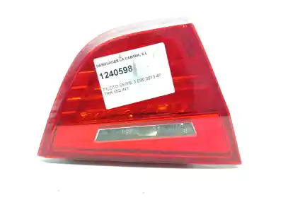 Peça sobressalente para automóvel em segunda mão Farolim Interior Traseiro Esquerdo por BMW 3 (E90) 2.0 DIESEL Referências OEM IAM 7154155  