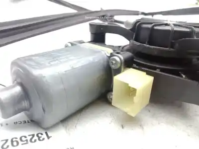 Peça sobressalente para automóvel em segunda mão elevador de vidros dianteiro direito por seat ateca (kh7) 1.0 tsi referências oem iam 575837462a  