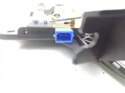 Second-hand car spare part trunk lock for audi a4 b6 (8e2) 1.9 tdi oem iam references 8e5827505  