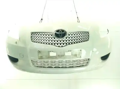 Pezzo di ricambio per auto di seconda mano PARAURTI ANTERIORE per TOYOTA YARIS (_P9_)  Riferimenti OEM IAM 521190D977  