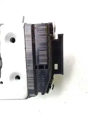 Peça sobressalente para automóvel em segunda mão fechadura da porta dianteira direita por dodge caliber 2.0 16v crd cat referências oem iam   